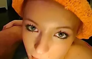 XXX شماله عكس كس شهواني تقدیرش را در دهان گرفت