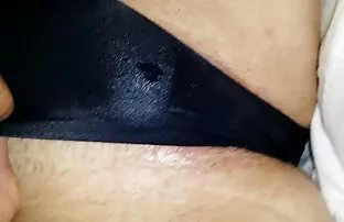 XXX خروس کیرتو کس خفن جوان پس از استحمام ، مرد بالغ را مکیده است