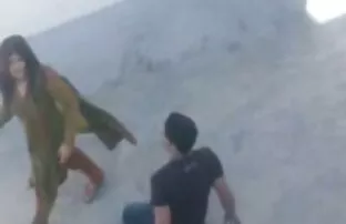 XXX بانوی بالغ که از سرگرمی ﻿امريكاهي كس كون كير عكس سكسي در دفتر خود لذت می برد