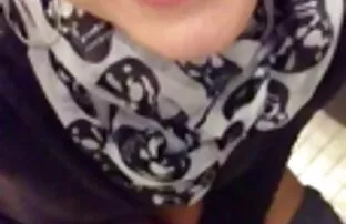 XXX آبوني عضو يك الاغ تنگ سبزه را اشك مي كير كون زند