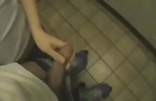XXX فاحشه بالغ سکسکیر تو کس با یک پسر جوان
