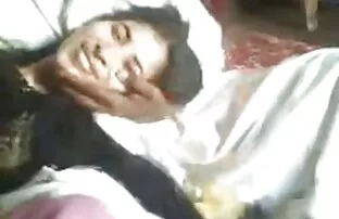 XXX بلوند در بازیگران عكس كير توكس ، واژن را در زیر طلسم کارگردان قاب می کرد