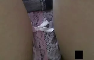 XXX پسر کوچکی عکس متحرک کیرخوردن در خانه یک عوضی ریز و درشت با واژن باریک مودار می کند