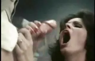 XXX پسربچه در وسط موی چتری عکس سکسی کوس کیر سرخی بالغ به پایان رسید